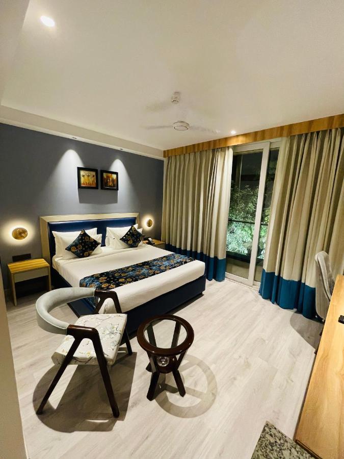 Hotel Malbork Inn @ Janakpuri 델리 외부 사진
