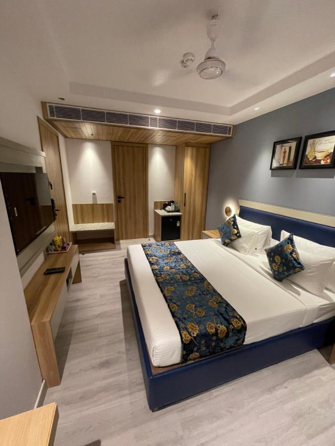 Hotel Malbork Inn @ Janakpuri 델리 외부 사진