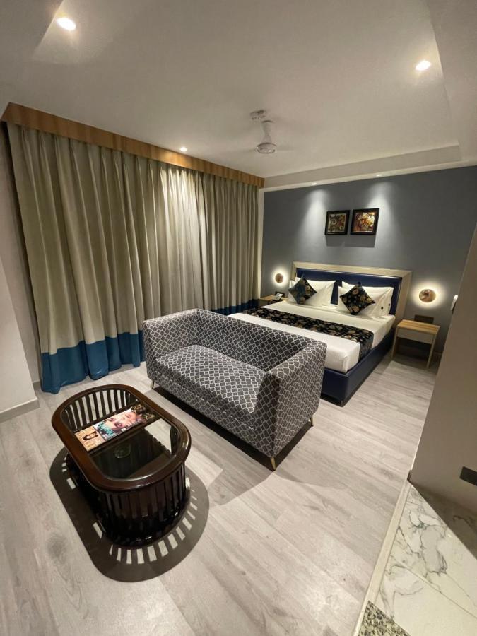 Hotel Malbork Inn @ Janakpuri 델리 외부 사진