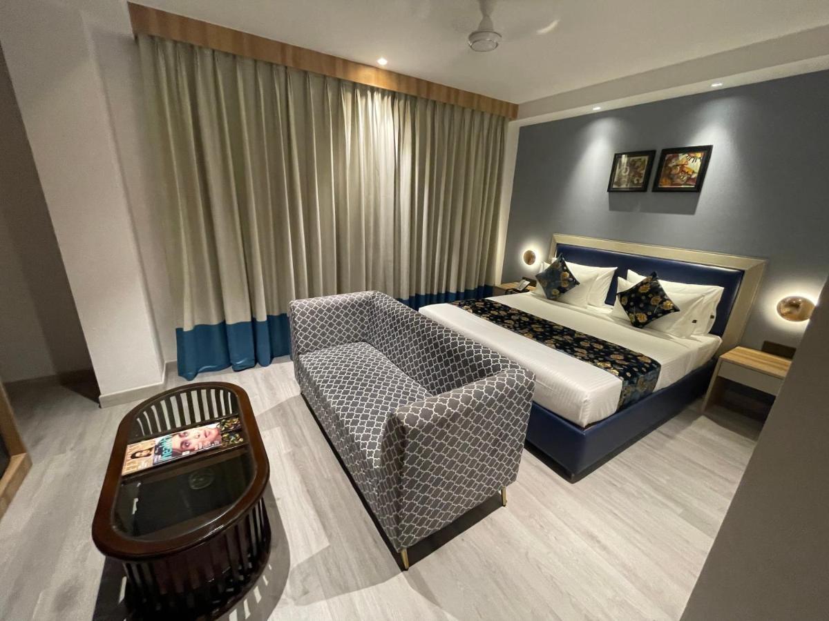 Hotel Malbork Inn @ Janakpuri 델리 외부 사진